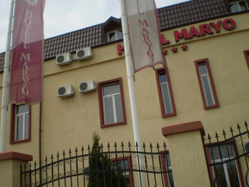 Hotel Maryo Ploieşti Exteriör bild